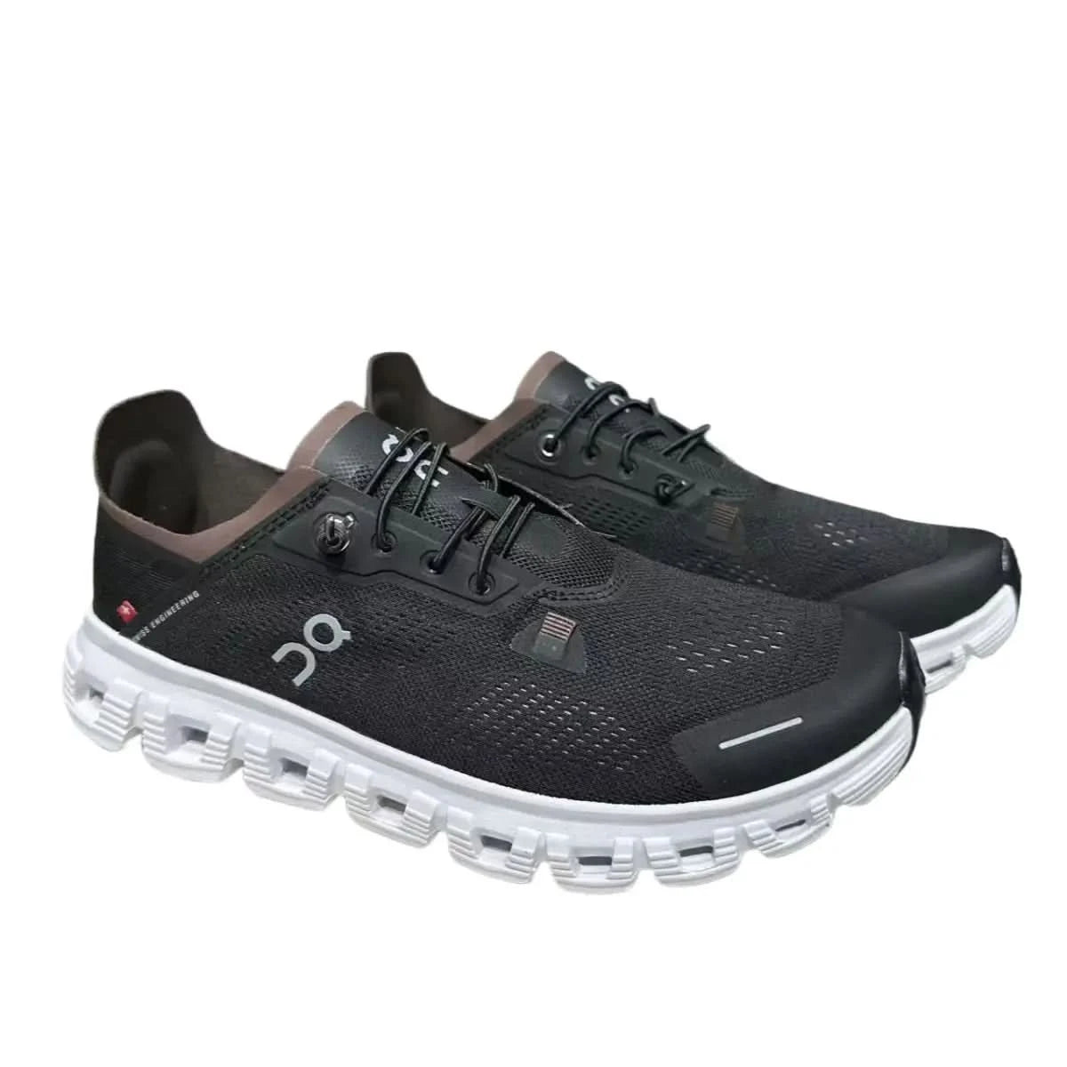 En Cloudrunner 2 para mujer en blanco y negro