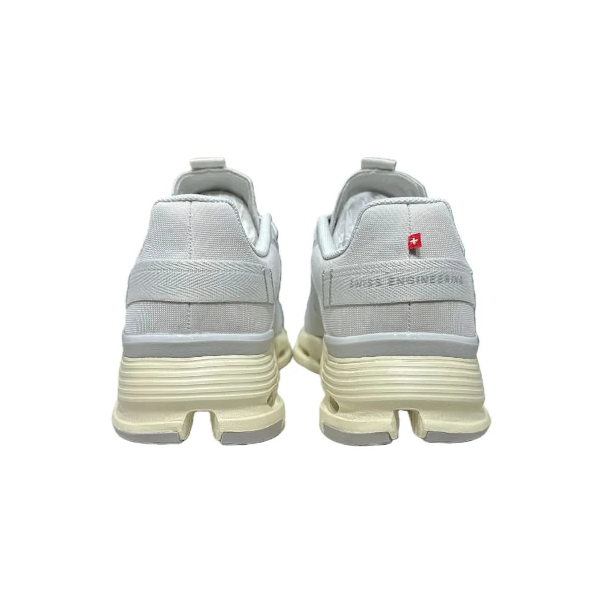 On Cloudnova Form 2 Women's Light Gray / Ivory