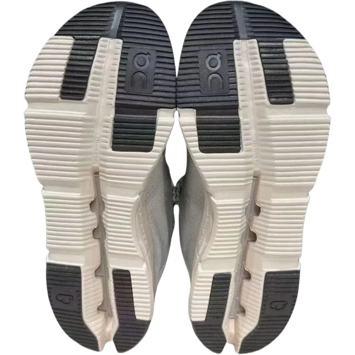 On Cloudnova Herren Weiß/Grau