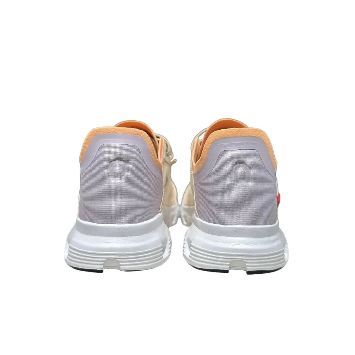 En Cloudrunner 2 para mujer en blanco y negro