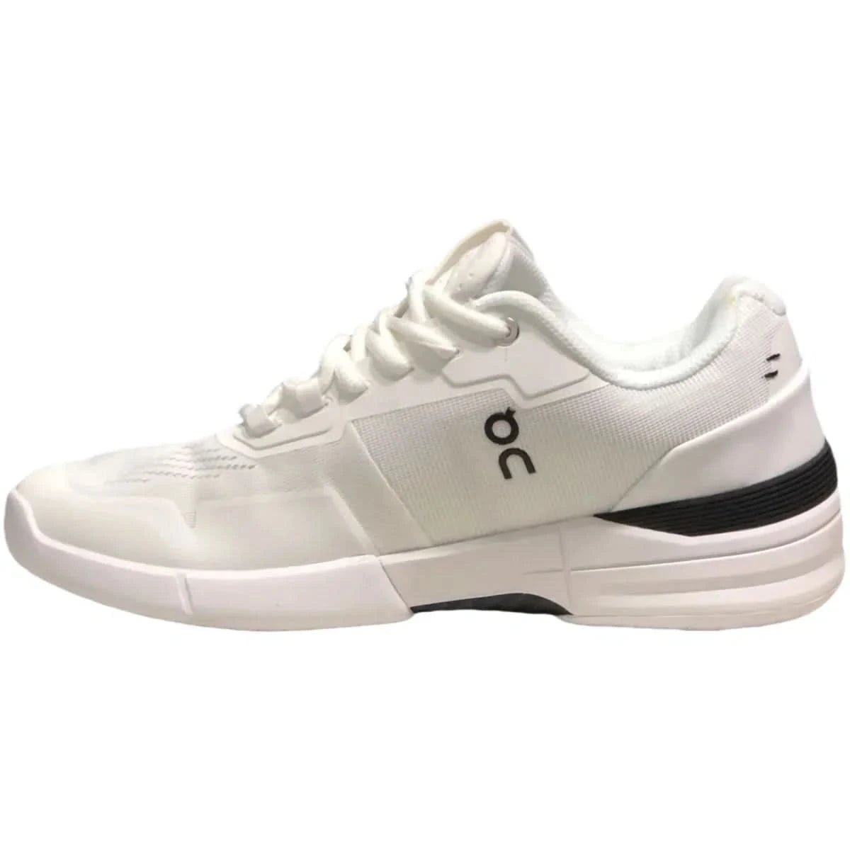 On The Roger Pro Women's White/Black - Onsrunners