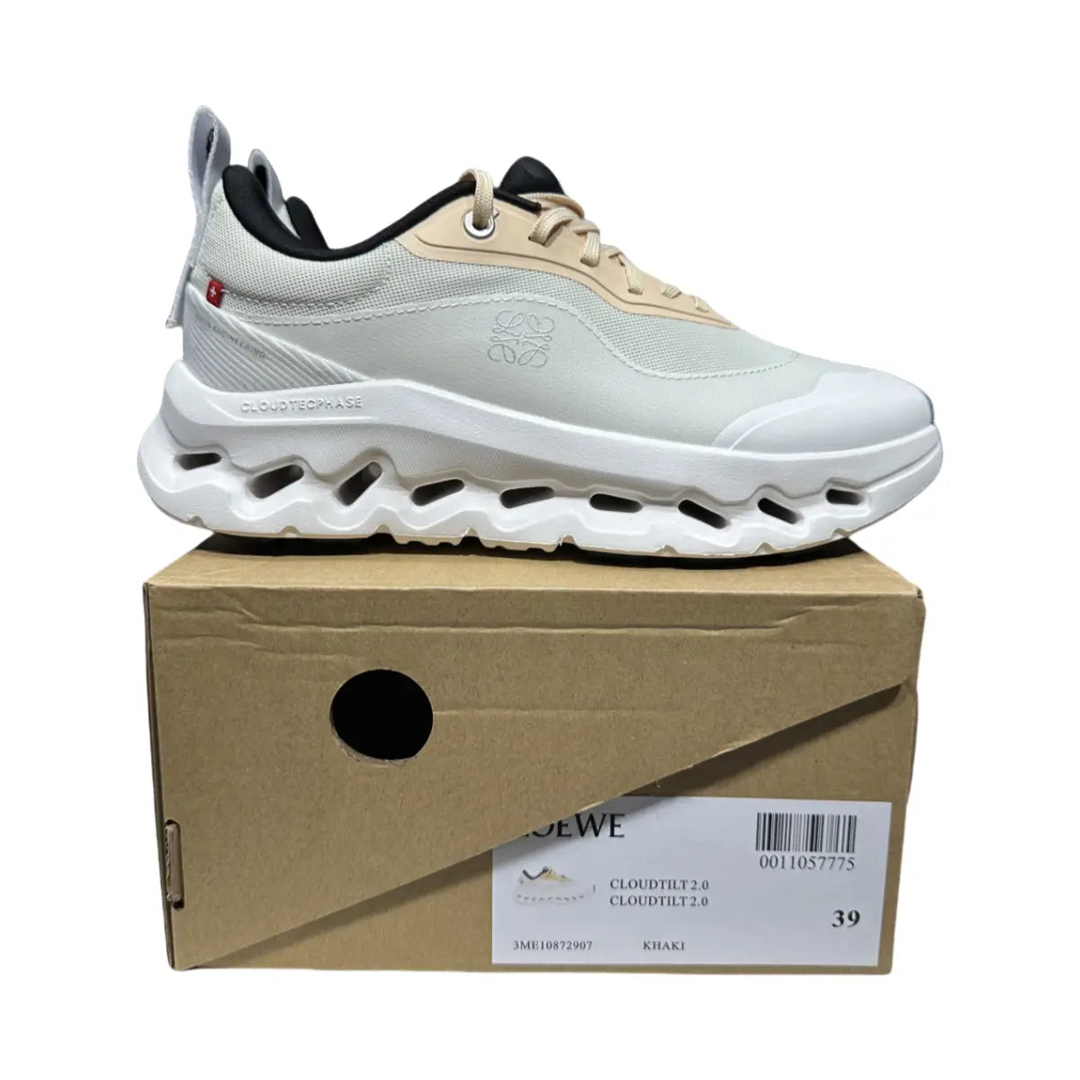 En Cloudtilt LOEWE 2 para mujer color tostado/blanco