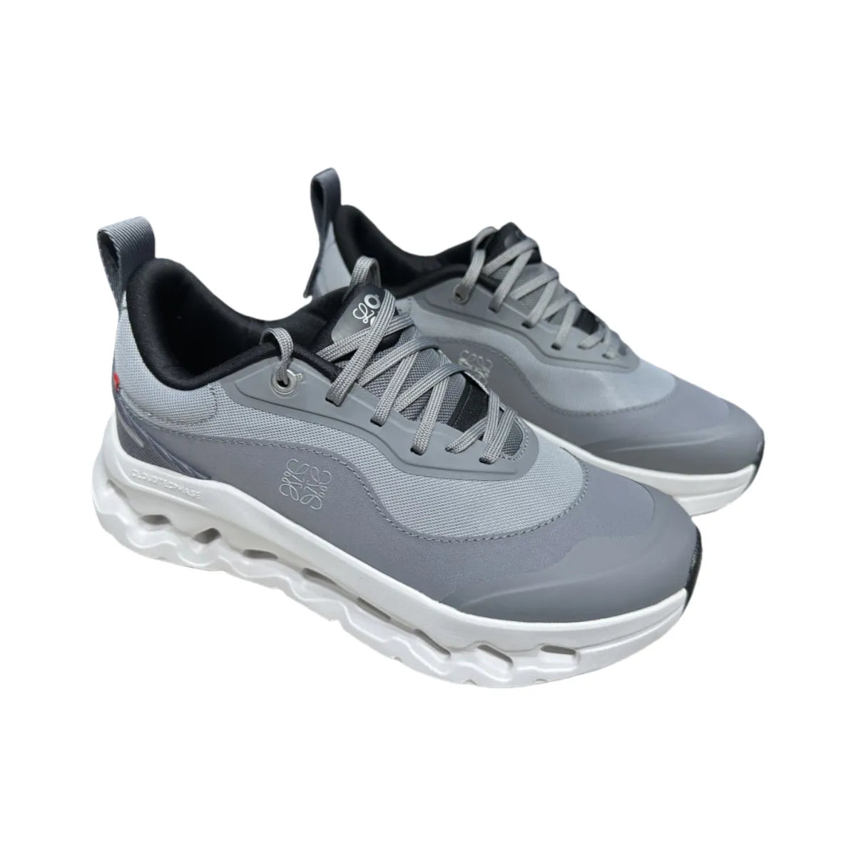 En Cloudtilt LOEWE 2 para hombre gris/blanco