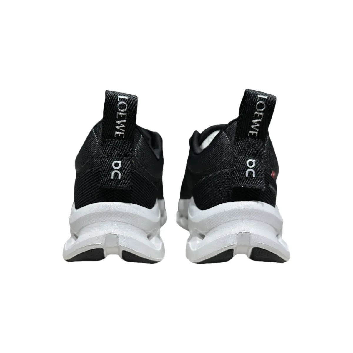 En Cloudtilt LOEWE 2 para hombre negro/blanco