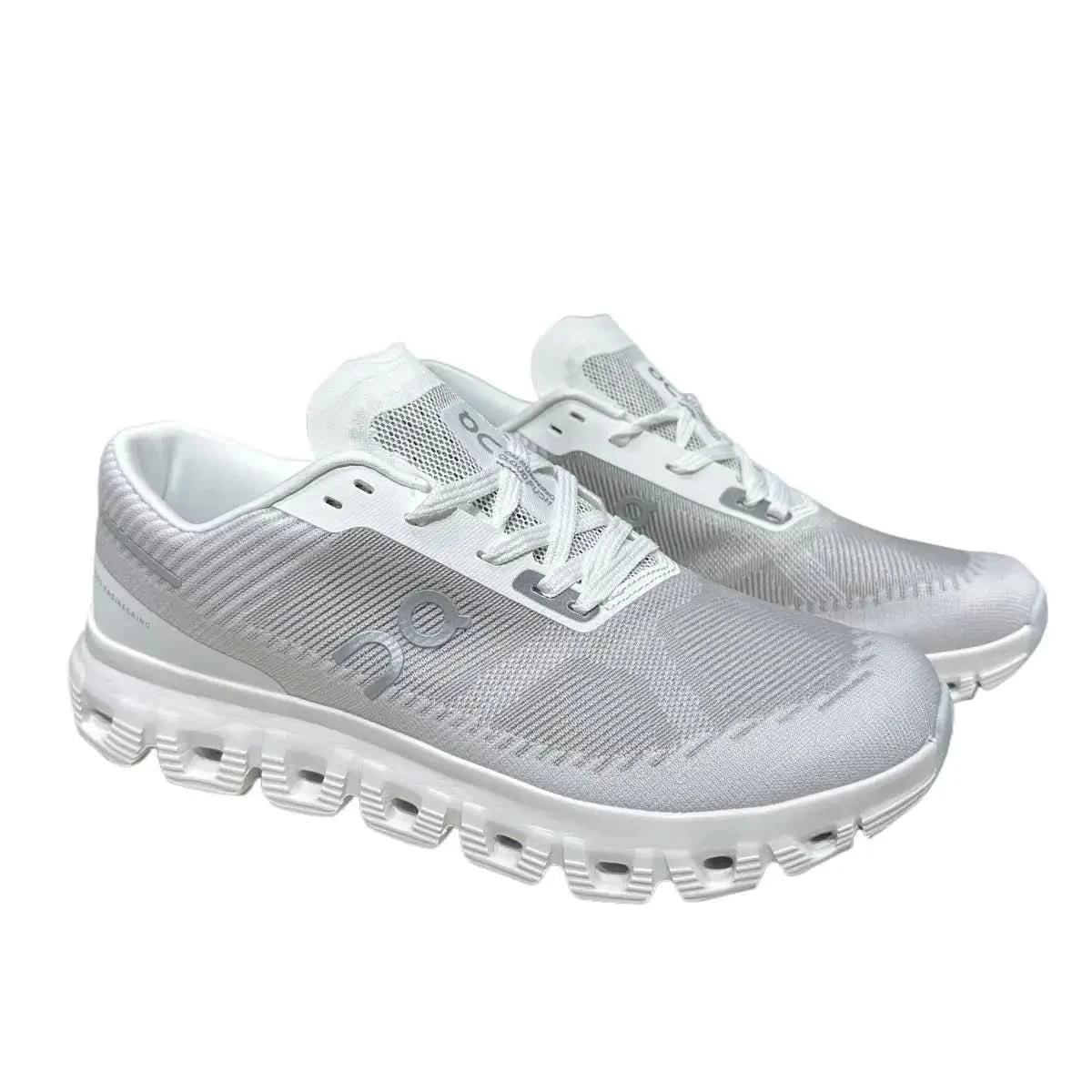 En Cloudrunner 2 para mujer en blanco y negro