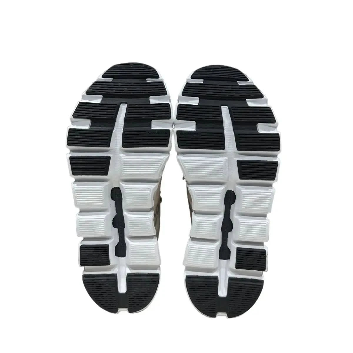 En Cloudrunner 2 para mujer en blanco y negro