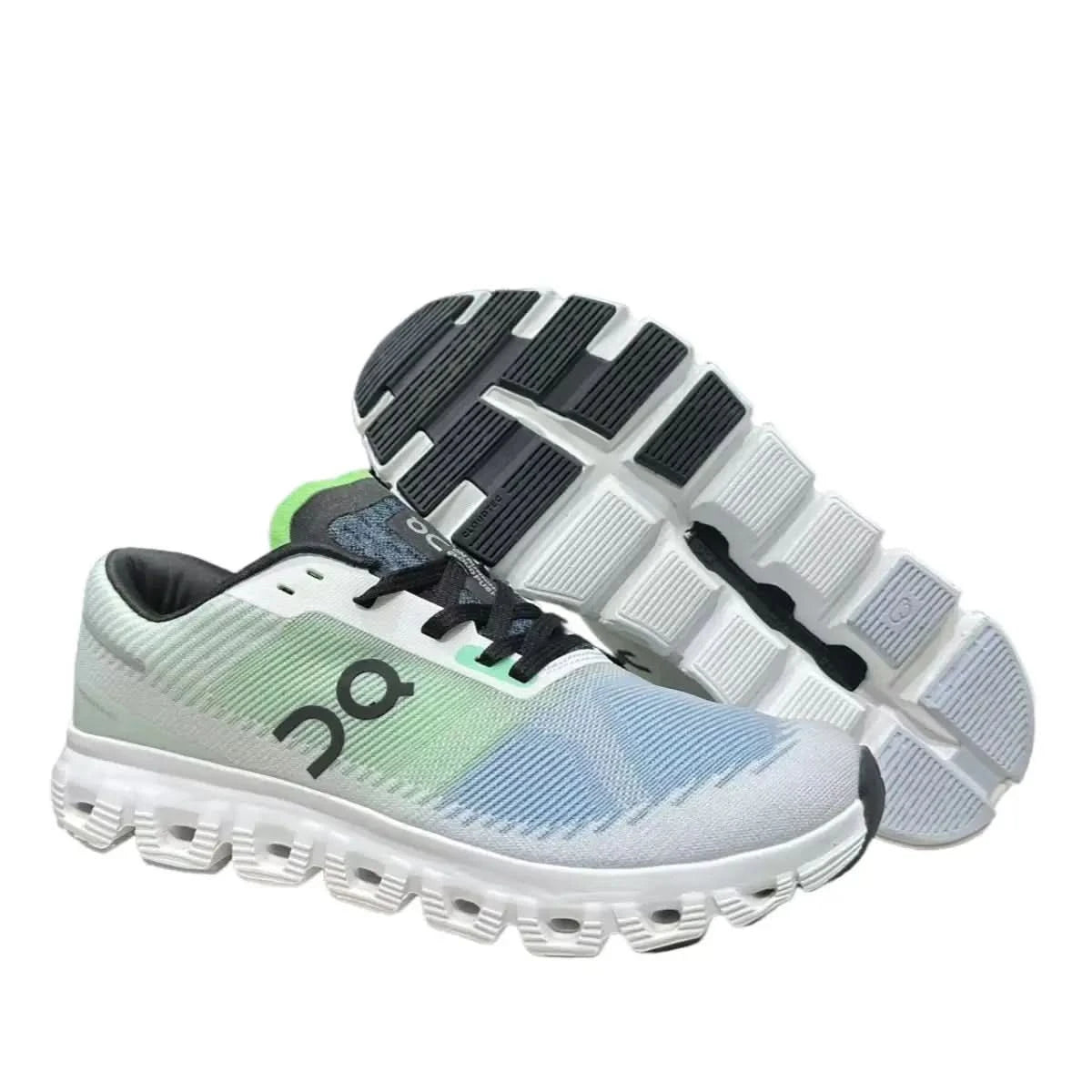 En Cloudrunner 2 para mujer en blanco y negro