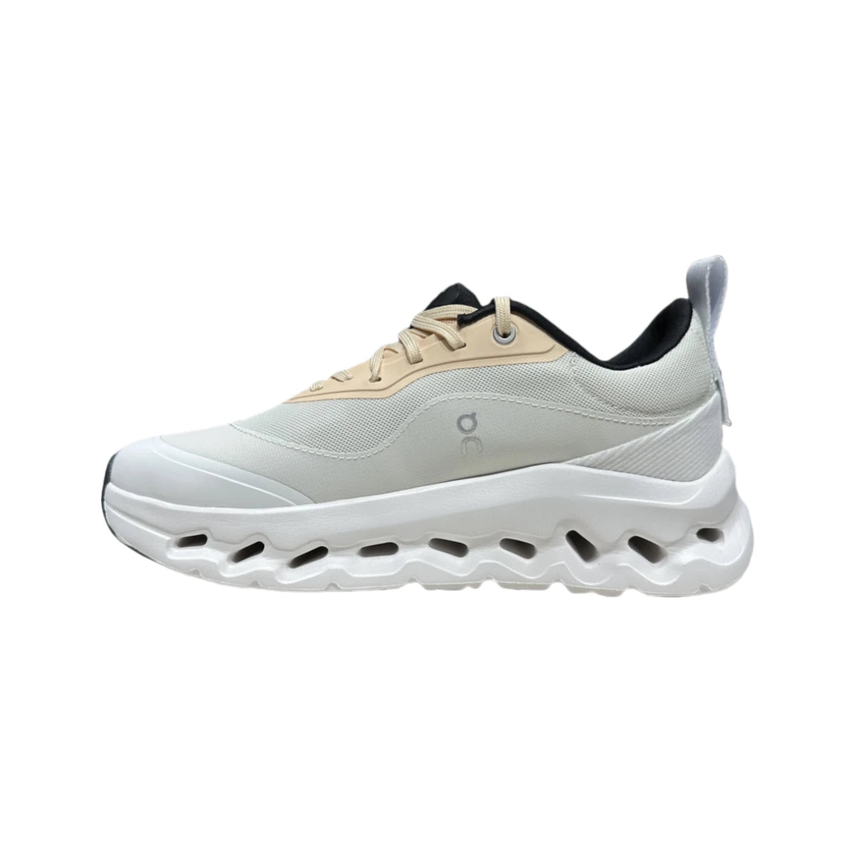 En Cloudtilt LOEWE 2 para mujer color tostado/blanco