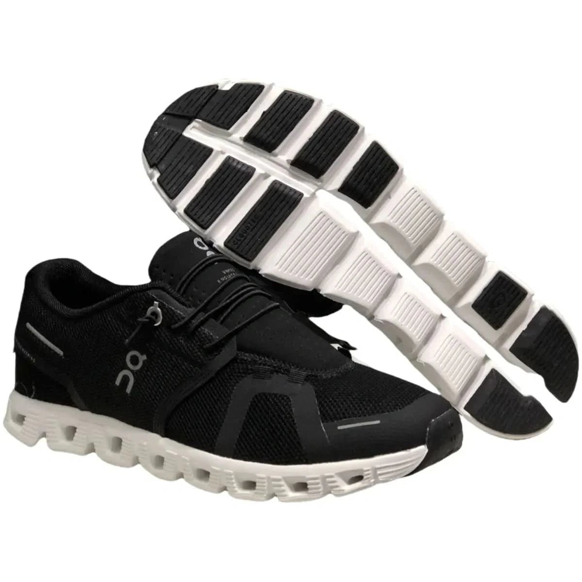 On Cloud 5 Women's Black and white - Onsrunners