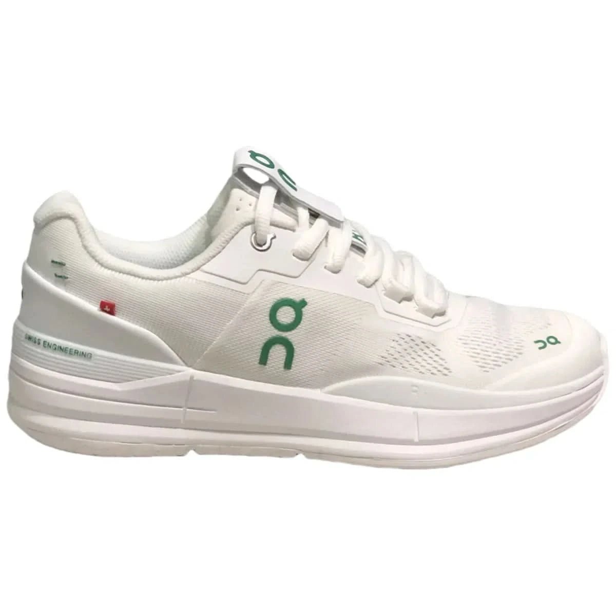 On The Roger Pro Men's White - Onsrunners