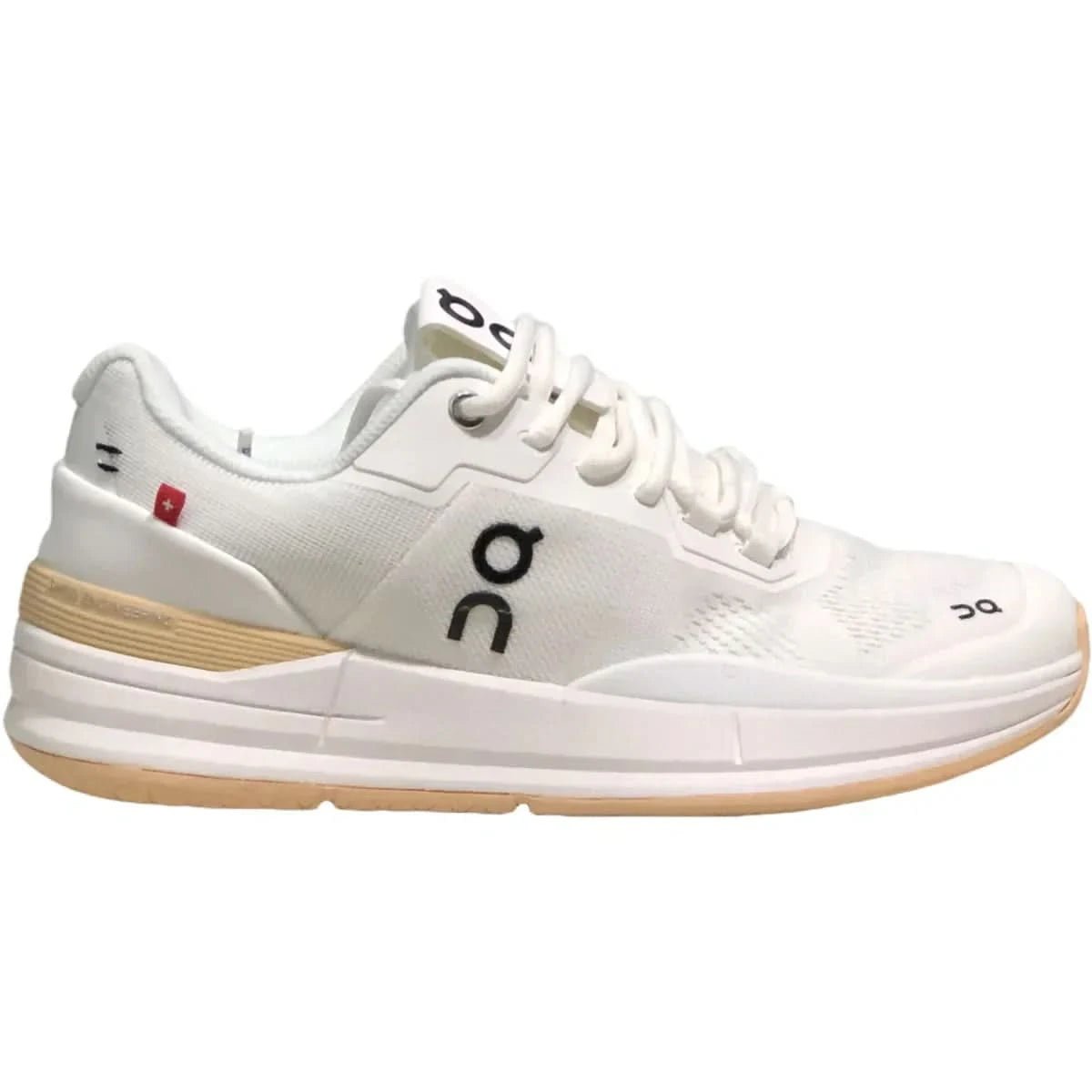 On The Roger Pro Women's White/Yellow - Onsrunners